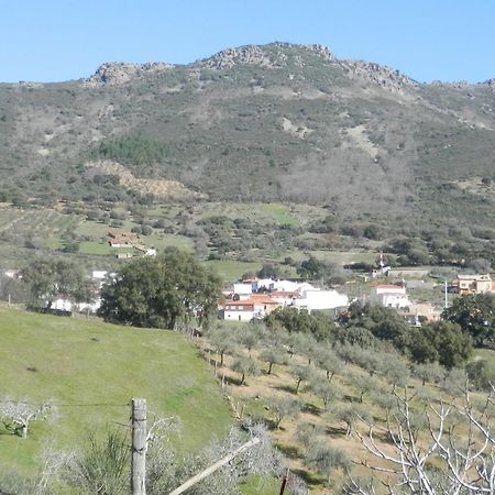 Apartamentos Rurales En Plena Sierra La Calera المظهر الخارجي الصورة