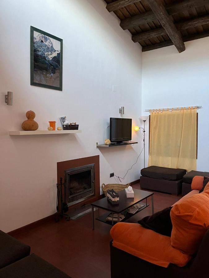 Apartamentos Rurales En Plena Sierra La Calera المظهر الخارجي الصورة