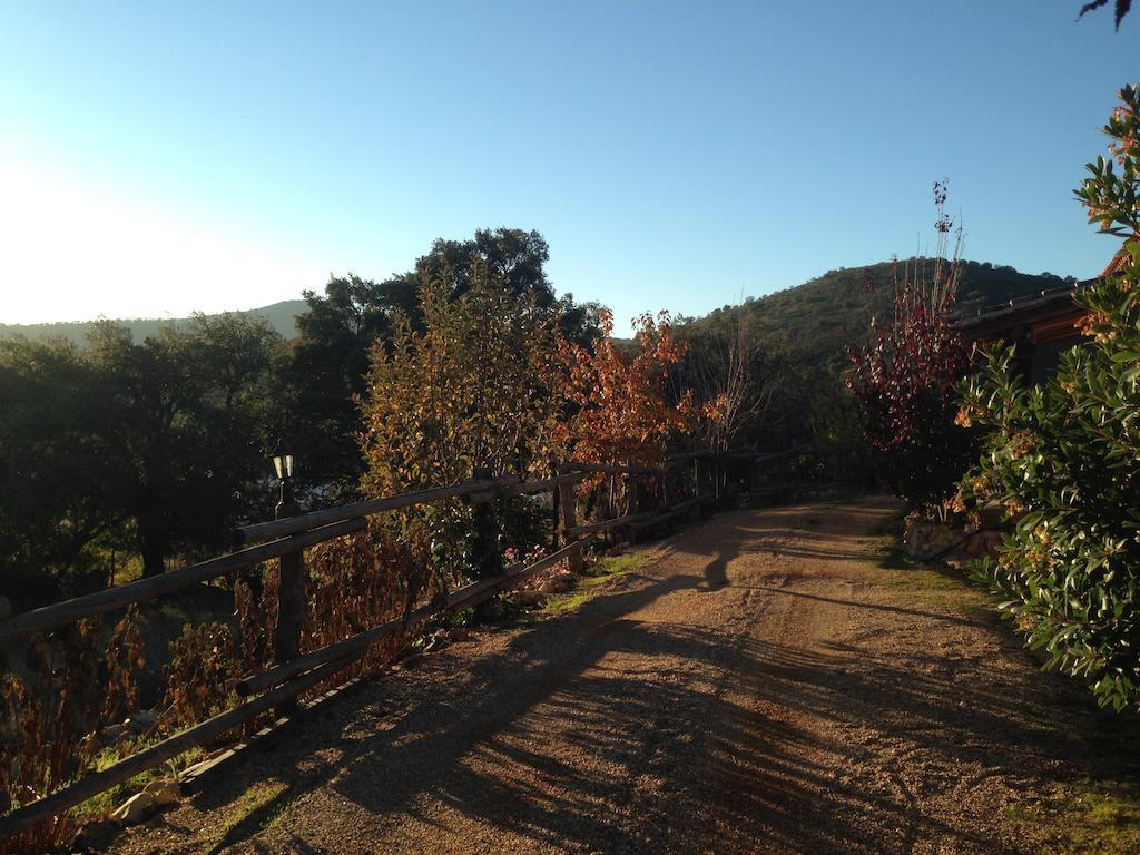 Apartamentos Rurales En Plena Sierra La Calera المظهر الخارجي الصورة