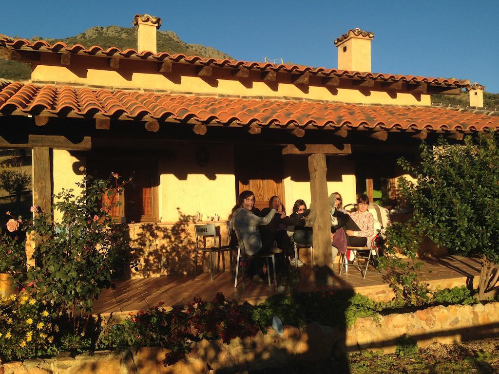 Apartamentos Rurales En Plena Sierra La Calera المظهر الخارجي الصورة