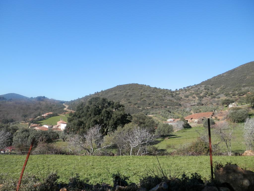 Apartamentos Rurales En Plena Sierra La Calera المظهر الخارجي الصورة